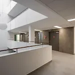 Oaks With Balcony Apartment *