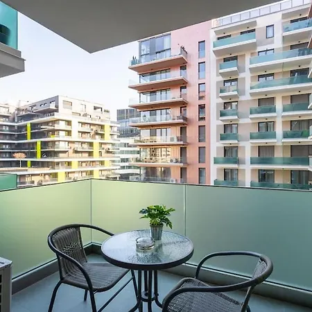 Oaks With Balcony Appartamento